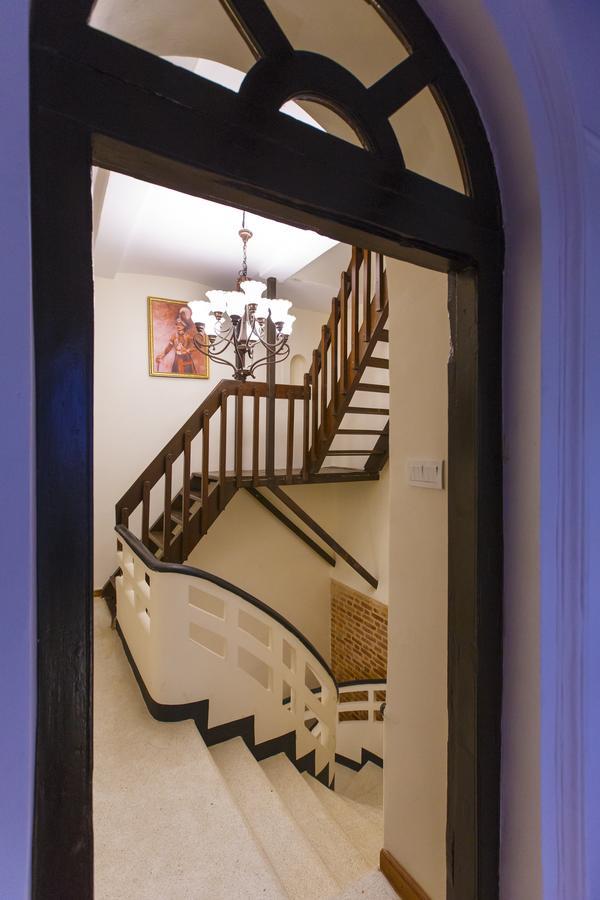 Thamel Villa Heritage Hotel カトマンズ エクステリア 写真